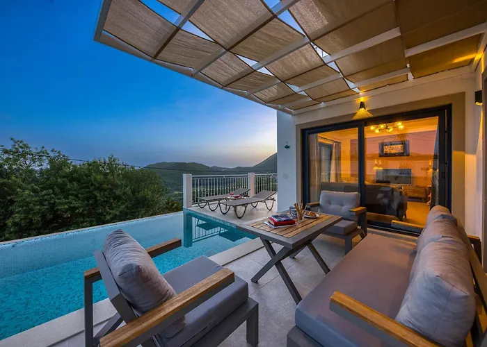 çukurbağ Köyü Doğa Manzaralı Oriente Villa Kaş