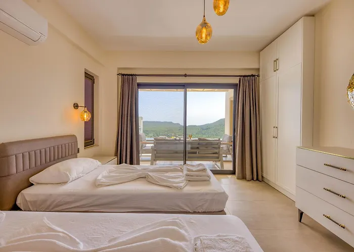 Cukurbag Koeyue Doga Manzarali Oriente