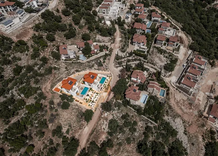 Cukurbag Koeyue Doga Manzarali Oriente