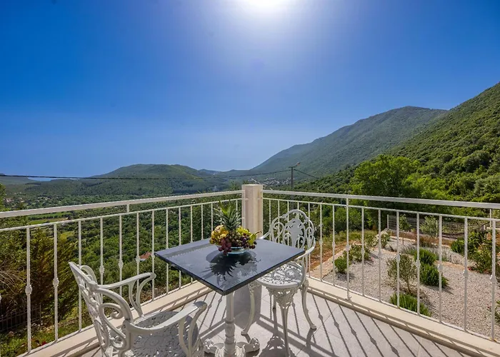 Cukurbag Koeyue Doga Manzarali Oriente